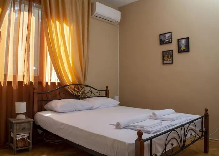 Midtown Place Doris 1 With Garage