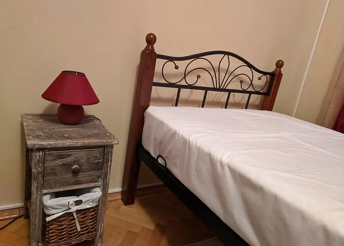 Apartment Midtown Place Doris 1 With Garage